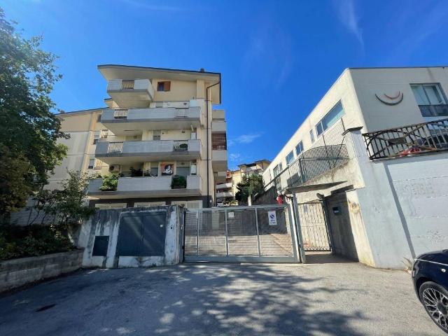 Appartamento in vendita a Pescara Colli, Pescara