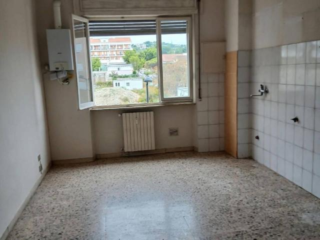Appartamento in vendita a Porta Nuova, Pescara