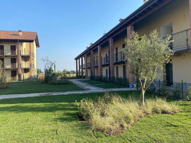 Appartamento in vendita a Peschiera Borromeo, Lombardia