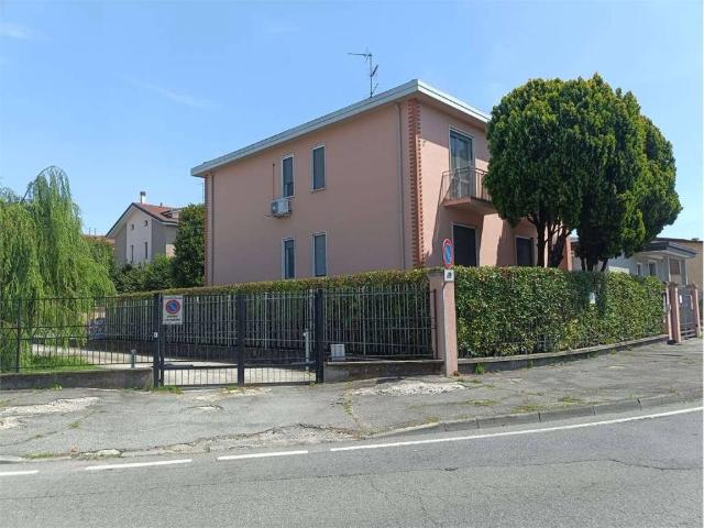 Appartamento in vendita a Mezzate, Peschiera Borromeo
