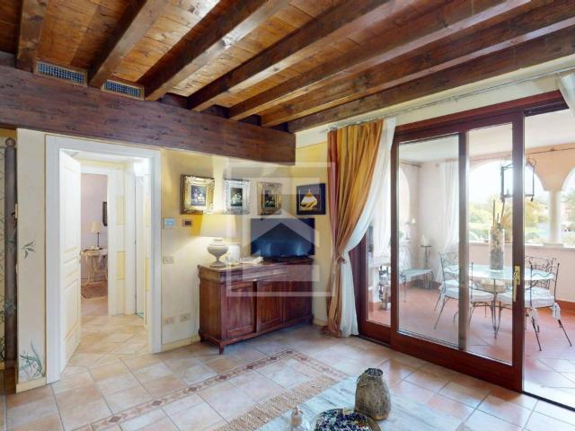 Appartamento in vendita a Peschiera Del Garda, Veneto