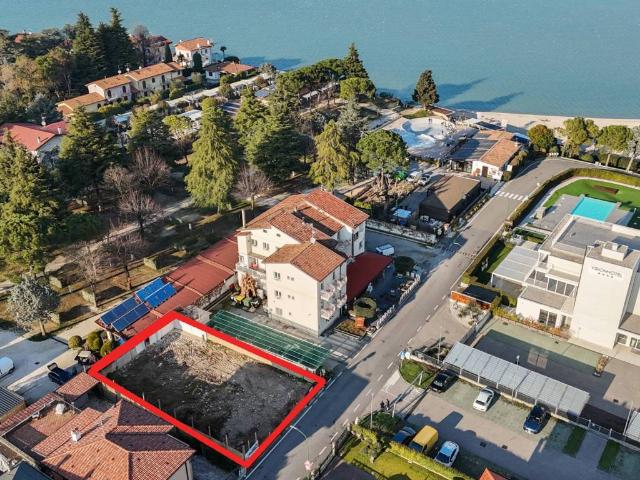 Appartamento in vendita a Peschiera Del Garda, Veneto