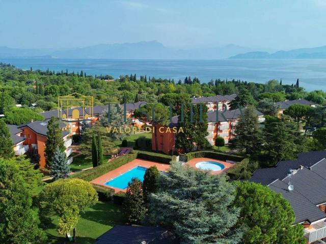 Appartamento in vendita a Peschiera Del Garda, Veneto