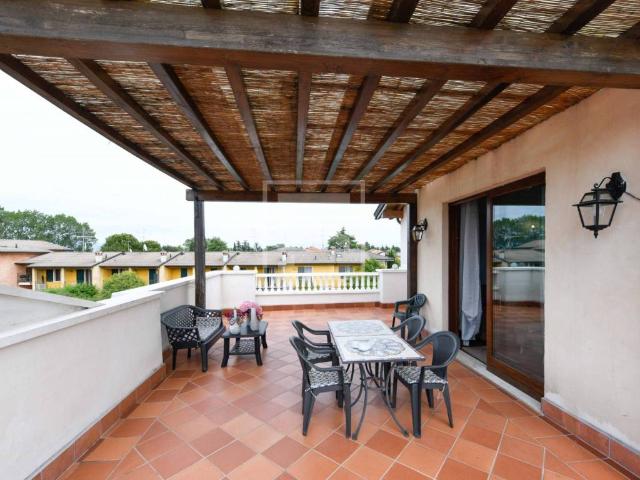 Appartamento in vendita a Peschiera Del Garda, Veneto