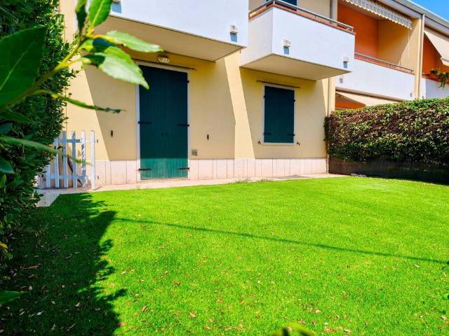 Appartamento in vendita a Peschiera Del Garda, Veneto