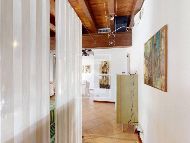 Appartamento in vendita a Peschiera Del Garda, Veneto