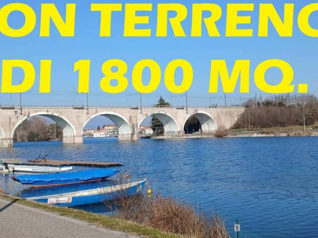 Appartamento in vendita a Peschiera Del Garda, Veneto