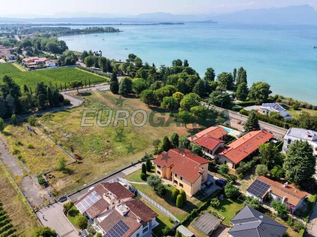 Appartamento in vendita a Peschiera Del Garda, Veneto