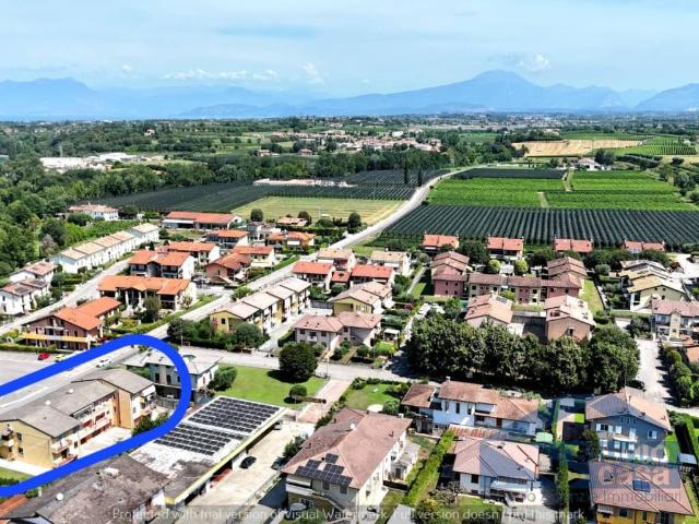 Appartamento in vendita a Peschiera Del Garda, Veneto