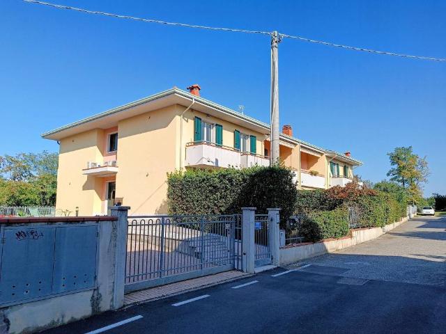 Appartamento in vendita a Peschiera Del Garda, Veneto