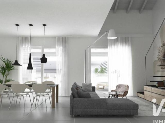 Appartamento in vendita a Peschiera Del Garda, Veneto
