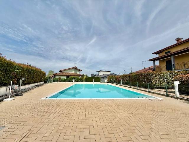 Appartamento in vendita a Peschiera Del Garda, Veneto