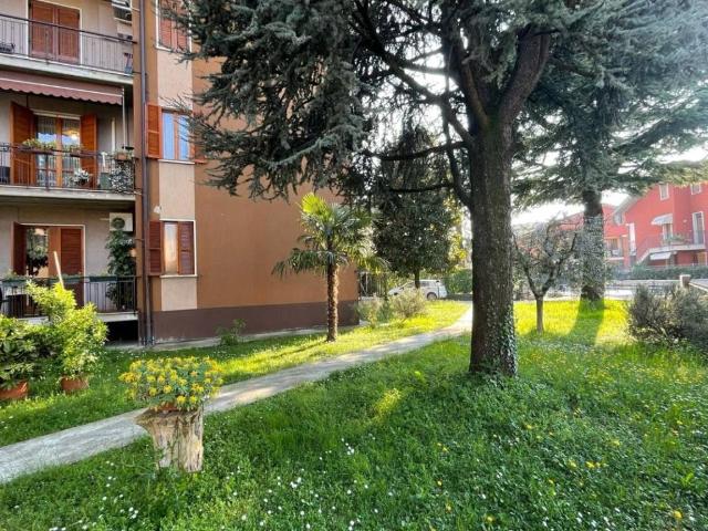Appartamento in vendita a Peschiera Del Garda, Veneto