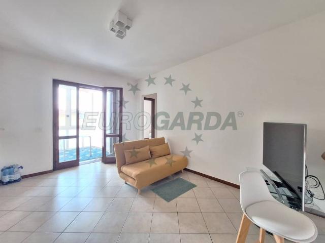 Appartamento in vendita a Peschiera Del Garda, Veneto