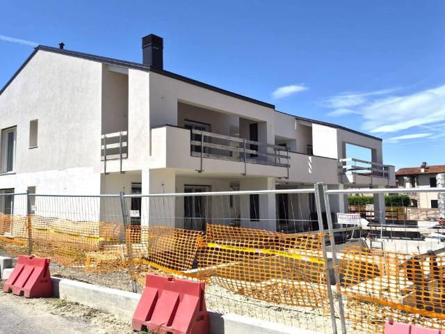 Appartamento in vendita a Peschiera Del Garda, Veneto