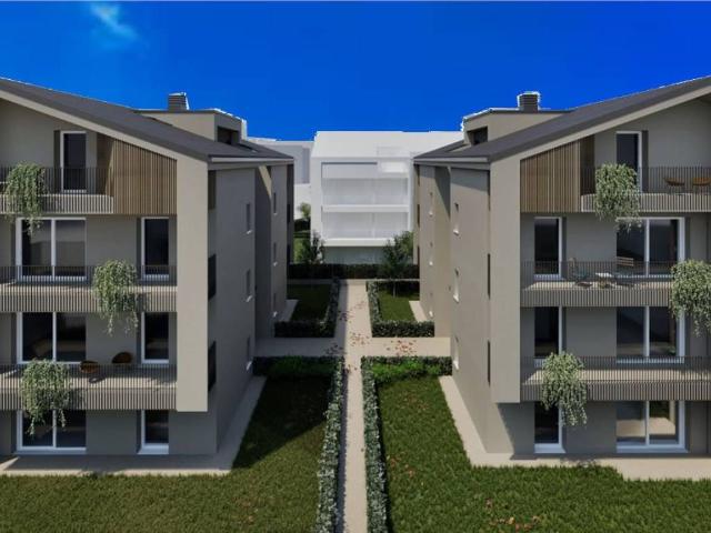Appartamento in vendita a Peschiera Del Garda, Veneto