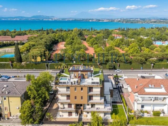 Appartamento in vendita a Peschiera Del Garda, Veneto