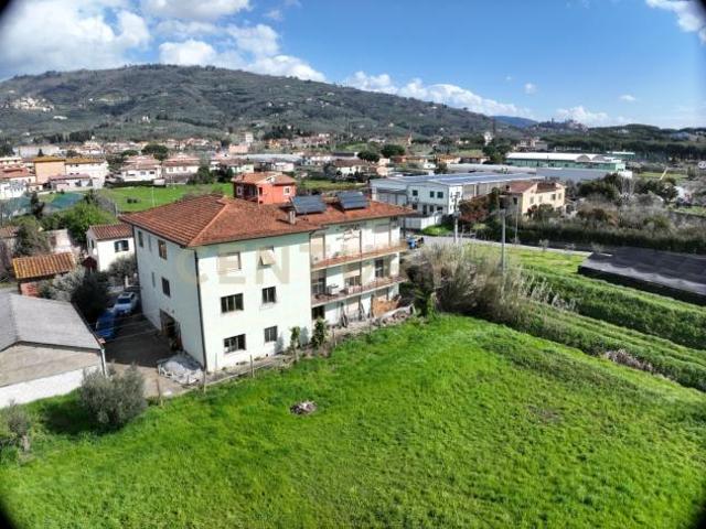 Appartamento in vendita a Uzzano, Uzzano E Castello