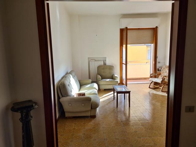 Appartamento in vendita a Ricciano, Uzzano E Castello