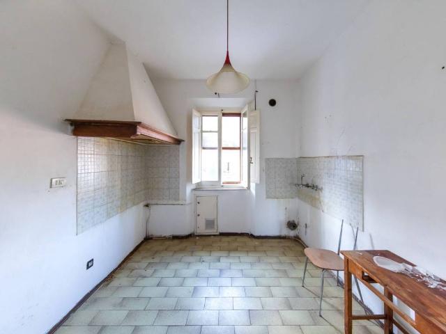 Appartamento in vendita a Collecchio, Pescia