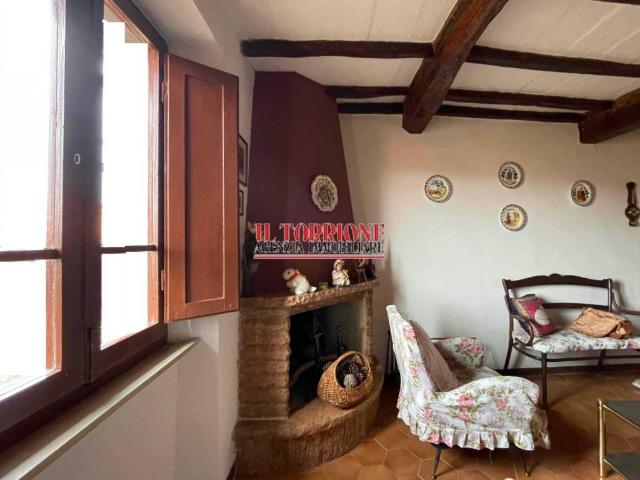 Appartamento in vendita a Uzzano E Castello, Toscana