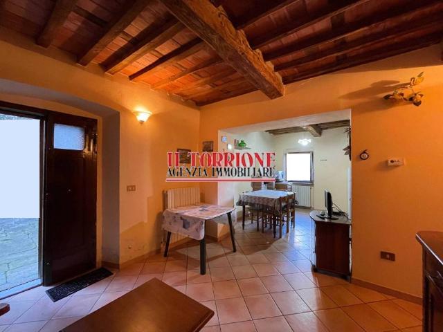 Appartamento in vendita a Castelvecchio, Uzzano E Castello