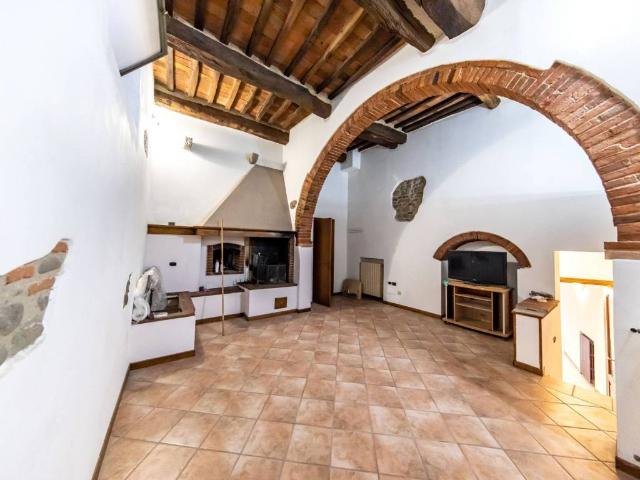 Appartamento in vendita a Collecchio, Uzzano E Castello