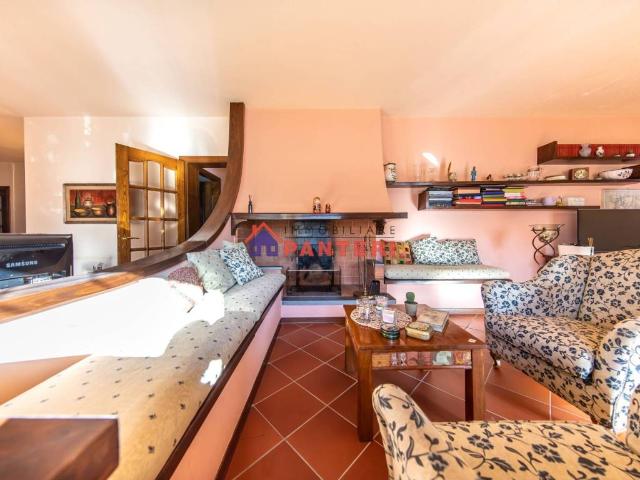 Appartamento in vendita a Uzzano E Castello, Pistoia