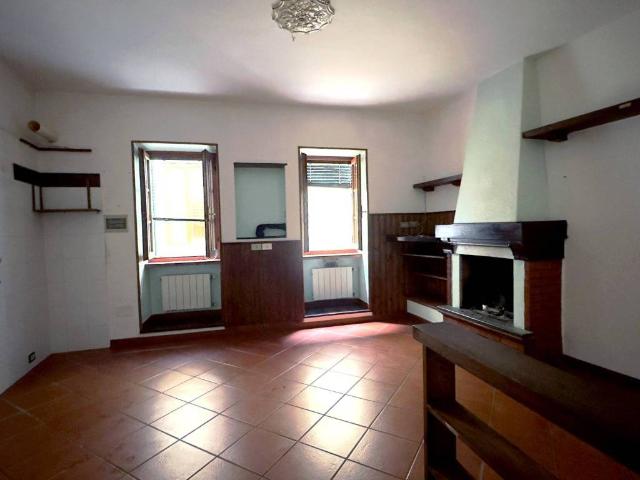 Appartamento in vendita a Uzzano E Castello, Toscana