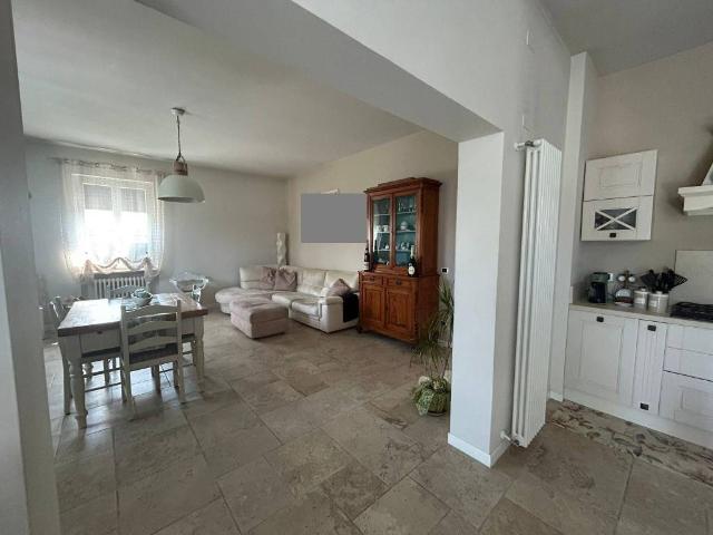 Appartamento in vendita a Castellare, Pescia