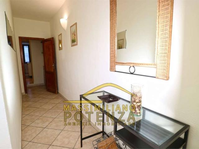 Appartamento in vendita a Uzzano, Uzzano E Castello