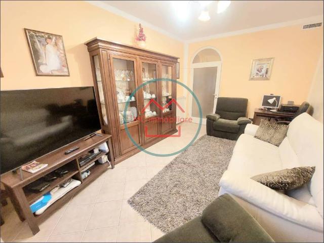 Appartamento in vendita a Ricciano, Uzzano E Castello