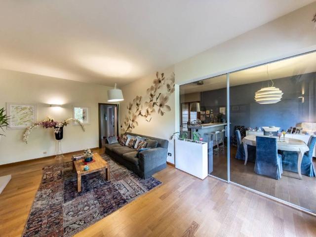 Appartamento in vendita a Uzzano E Castello, Pistoia