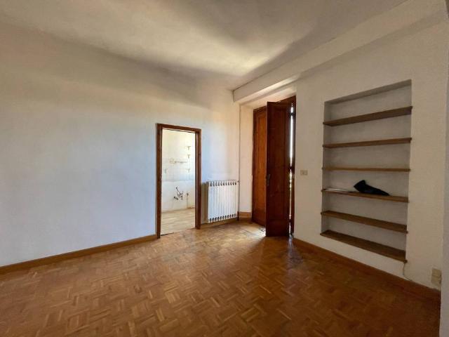 Appartamento in vendita a Castellare, Pescia