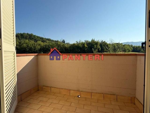 Appartamento in vendita a Uzzano E Castello, Toscana
