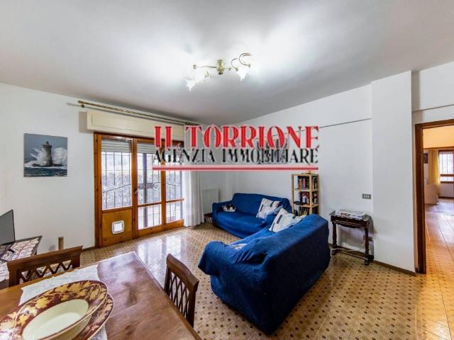 Appartamento in vendita a Collecchio, Pescia