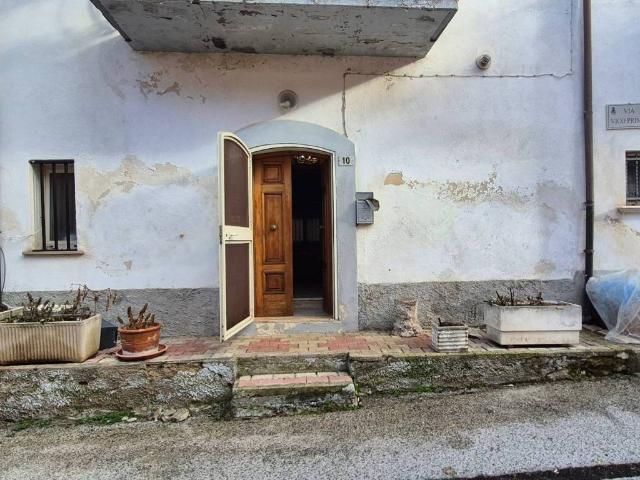 Appartamento in vendita a Pescina, Abruzzo