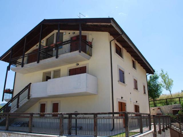 Appartamento in vendita a Pescocostanzo, Abruzzo