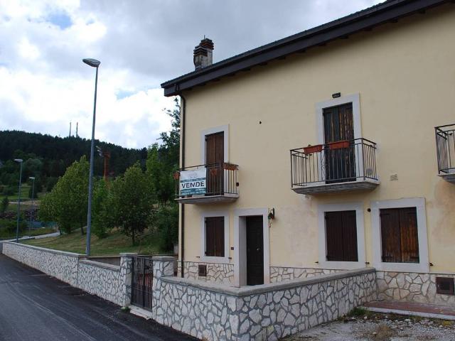 Appartamento in vendita a Pescocostanzo, Abruzzo