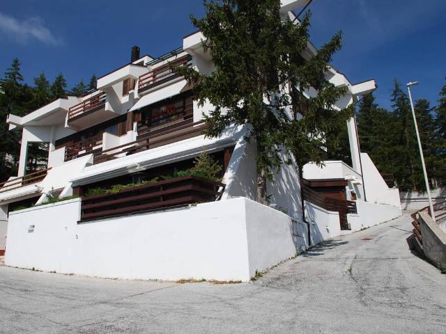 Appartamento in vendita a Pescocostanzo, Abruzzo