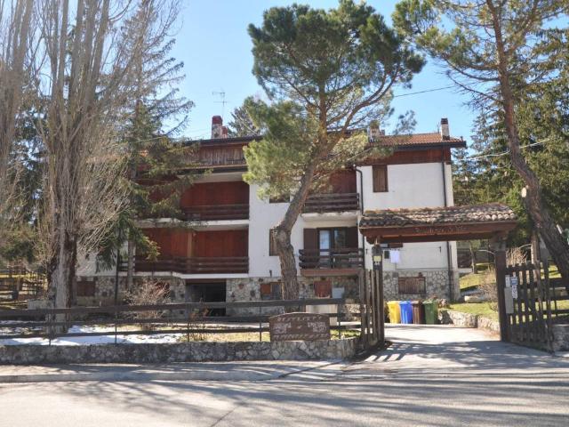 Appartamento in vendita a Pescocostanzo, Abruzzo