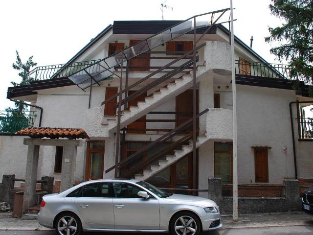 Appartamento in vendita a Pescocostanzo, Abruzzo