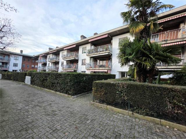Appartamento in vendita a Pessano Con Bornago, Lombardia