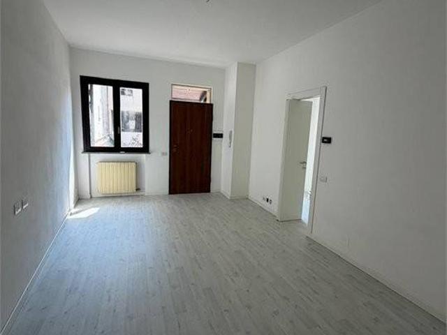 Appartamento in vendita a Pessano Con Bornago, Lombardia