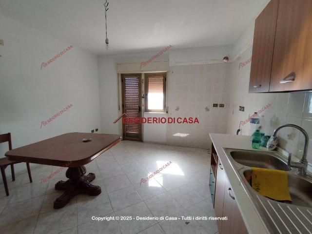 Appartamento in vendita a Geraci Siculo, Sicilia