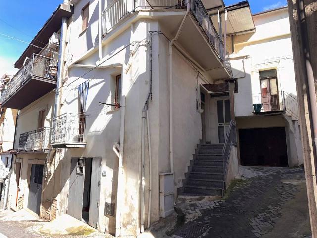 Appartamento in vendita a Pettineo, Sicilia