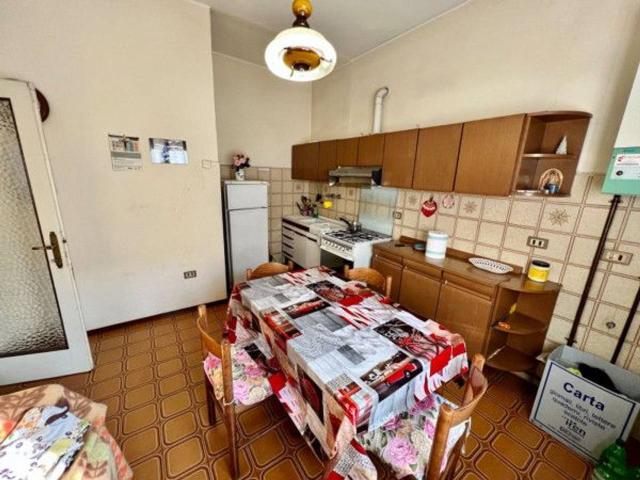 Appartamento in vendita a Piacenza, Reggio Emilia