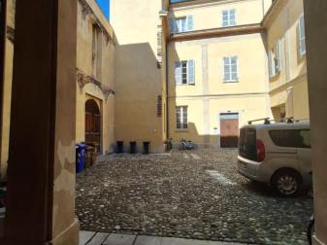 Appartamento in vendita a Piacenza, Reggio Emilia