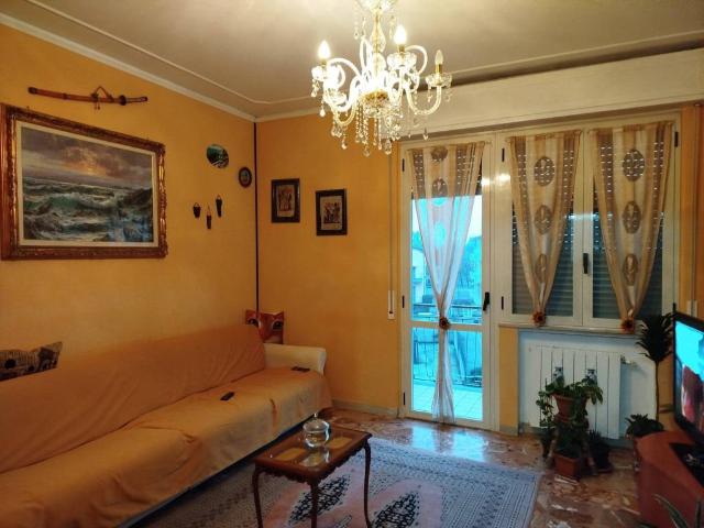 Appartamento in vendita a Zona 2000, Piacenza