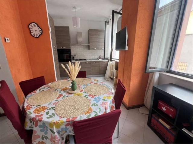 Appartamento in vendita a Infrangibile, Piacenza